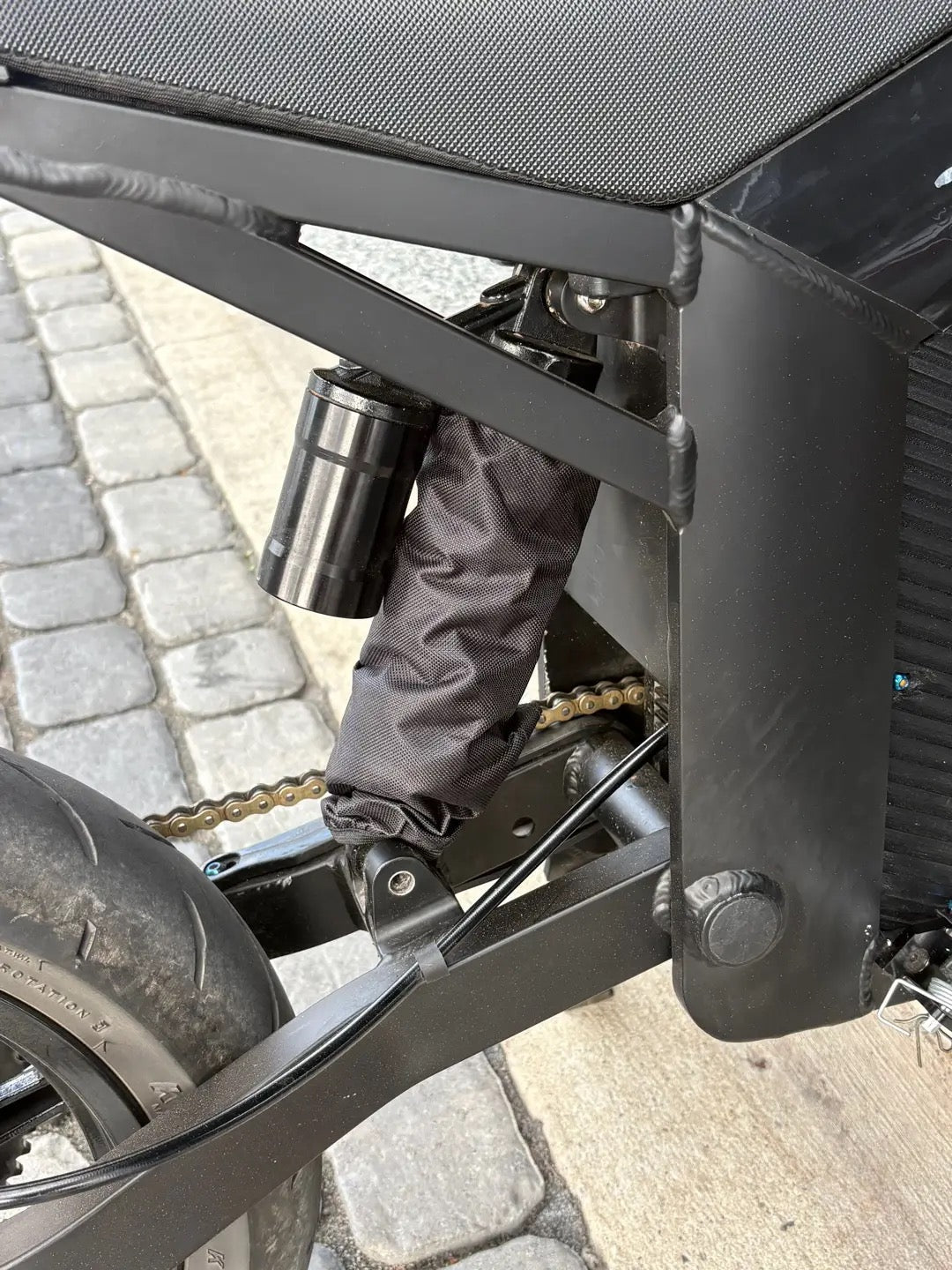Tuttio/Yozma Rear Shock Cover torvexlab